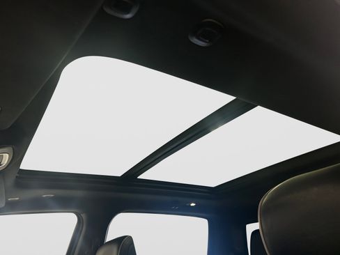 Used 2019 RAM 1500 Limited RWD image 13
