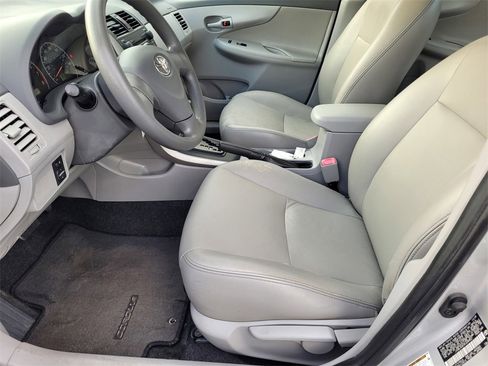 Used 2009 Toyota Corolla LE image 24