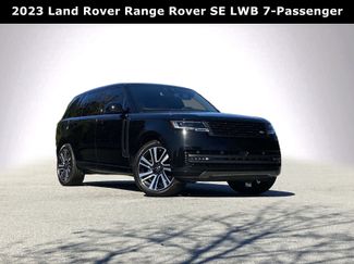 Used 2023 Land Rover Range Rover Long Wheelbase SE video 2