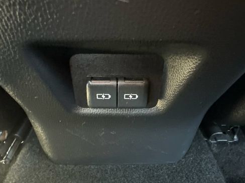 Used 2024 Toyota RAV4 XLE AWD/4WD image 19