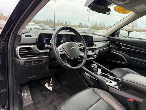 Used 2025 Kia Telluride S image 14