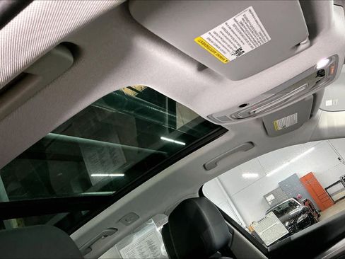 Used 2018 Audi Q5 Premium Plus w/ Premium Plus Package image 24