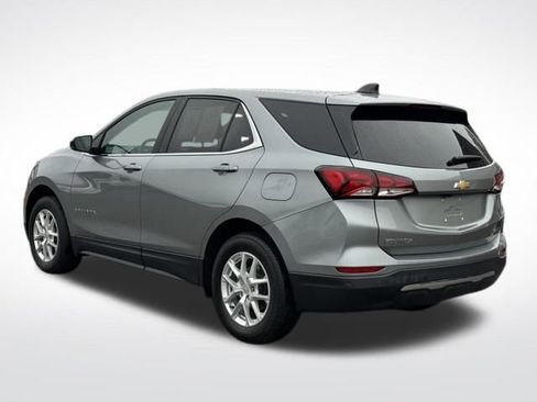 Used 2023 Chevrolet Equinox LT w/ Driver Convenience Package image 7
