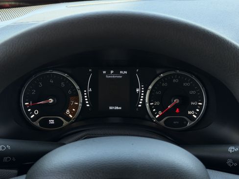 Used 2023 Jeep Renegade Latitude AWD/4WD image 20