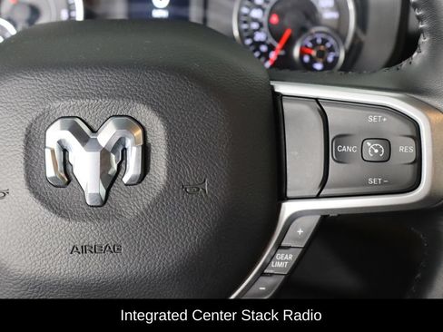 Used 2023 RAM 1500 Big Horn AWD/4WD image 10