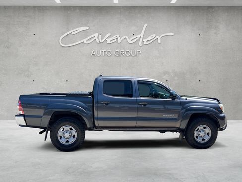 Used 2015 Toyota Tacoma 4x4 Double Cab w/ SR5 Package image 20