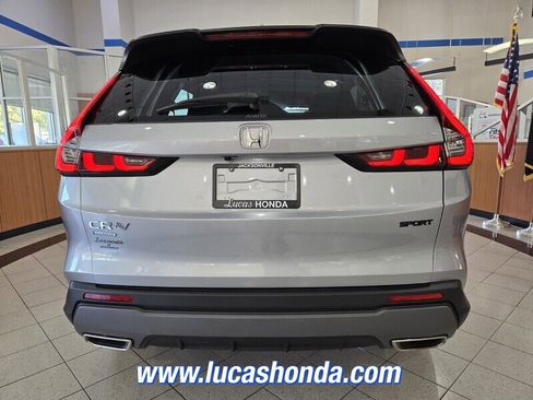 Used 2023 Honda CR-V Sport image 5