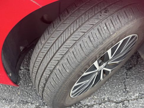 Used 2019 Volkswagen Jetta SEL w/ Cold Weather Package FWD image 16