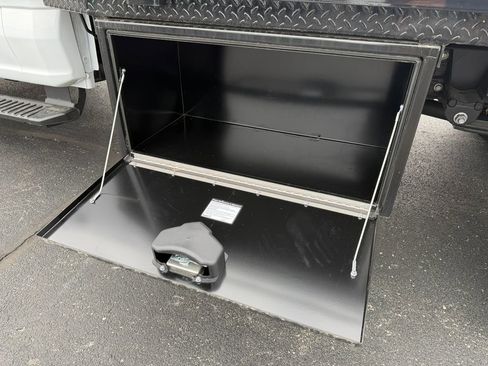 New 2024 Ford F550 4x4 Regular Cab Super Duty image 27