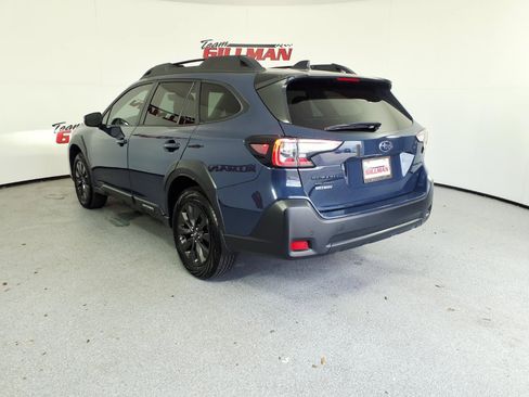 Used 2025 Subaru Outback Onyx Edition image 6