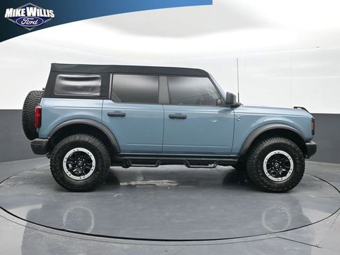 Used 2023 Ford Bronco Black Diamond w/ Sasquatch Package image 8