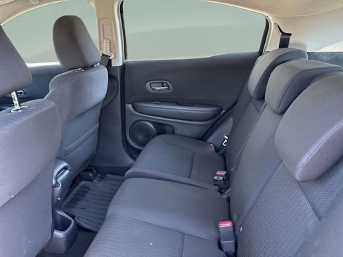 Used 2016 Honda HR-V LX image 19