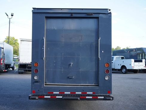 Used 2021 Ford Transit 350 DRW RWD image 5