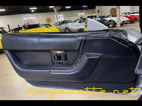 Used 1991 Chevrolet Corvette ZR1 image 22