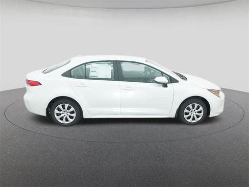 New 2026 Toyota Corolla LE image 11