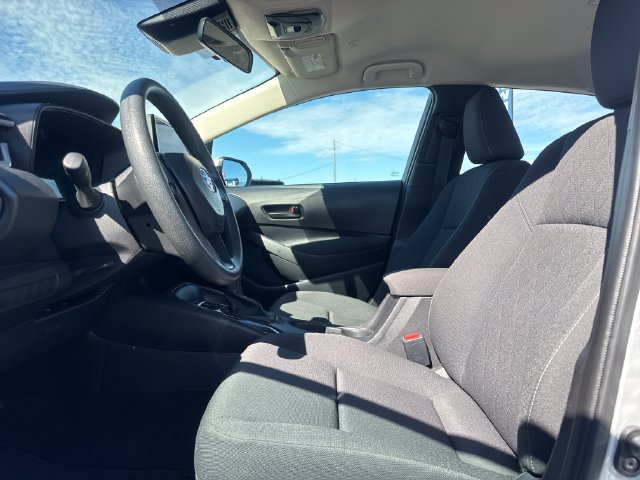 Used 2026 Toyota Corolla LE FWD image 13