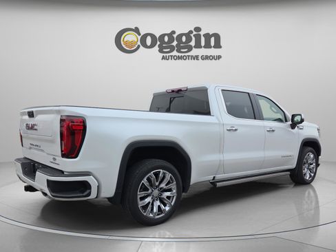 Used 2024 GMC Sierra 1500 Denali w/ Denali Reserve Package image 5