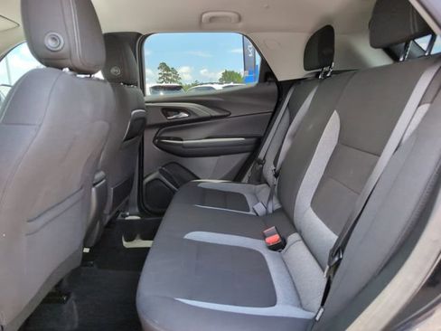 Used 2025 Chevrolet TrailBlazer LT AWD/4WD image 29