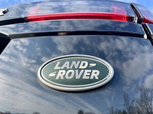 Used 2020 Land Rover Range Rover Velar S image 38