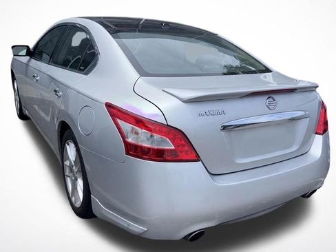 Used 2011 Nissan Maxima 3.5 SV w/ Premium Pkg FWD image 5