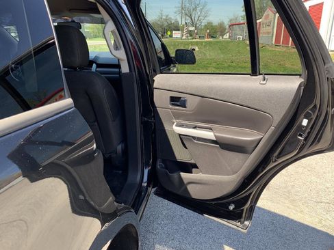 Used 2014 Ford Edge SE FWD image 27