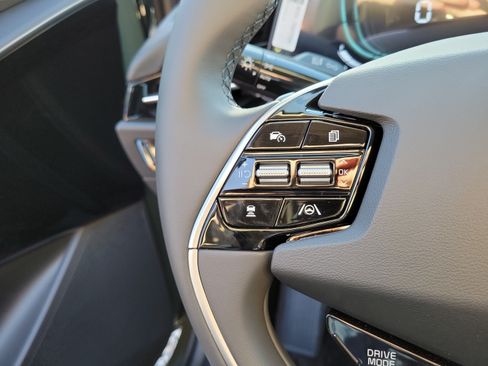 New 2026 Kia Niro EX FWD image 24
