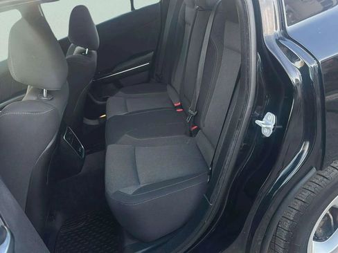 Used 2017 Dodge Charger R/T image 21