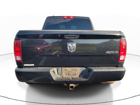 Used 2017 RAM 1500 Express AWD/4WD image 5