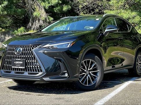 Used 2025 Lexus NX 350 AWD w/ Accessory Package (2T) image 3