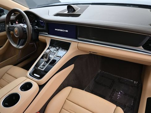 Certified 2023 Porsche Panamera Platinum Edition RWD image 33