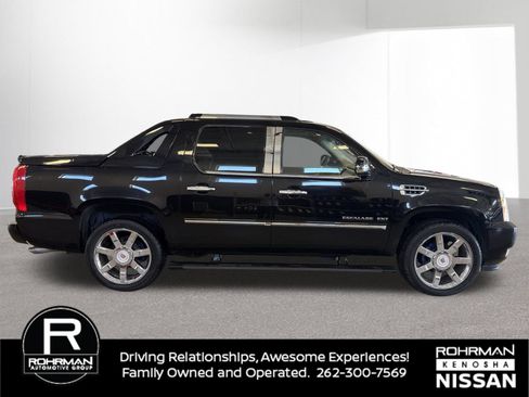 Used 2011 Cadillac Escalade EXT Premium AWD/4WD image 6