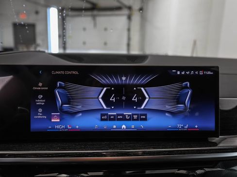 New 2026 BMW X5 xDrive40i w/ Executive Package image 18