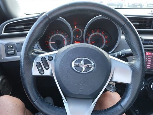 Used 2014 Scion tC image 12