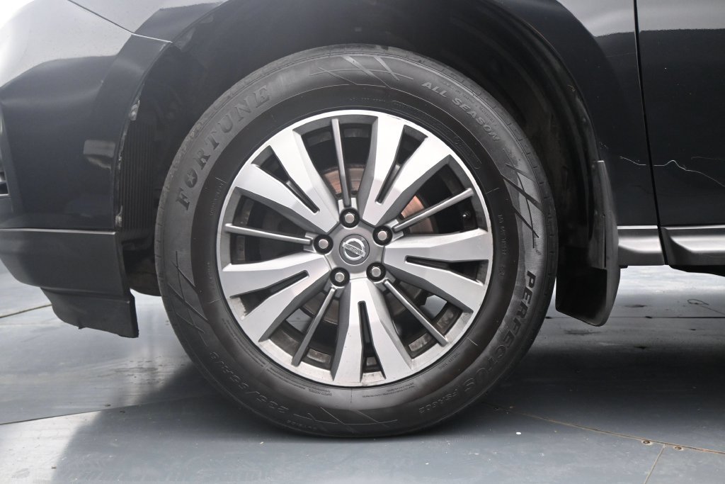 Used 2017 Nissan Pathfinder S AWD/4WD image 21