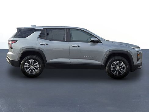 New 2026 Chevrolet Equinox LT image 4