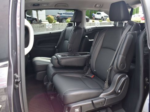 Used 2022 Honda Odyssey Touring image 19