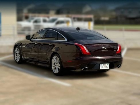Used 2016 Jaguar XJ R-Sport image 6