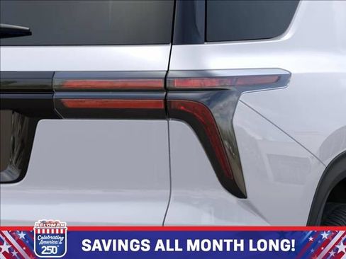 New 2026 Chevrolet Traverse LT w/ Midnight/Sport Edition FWD image 11