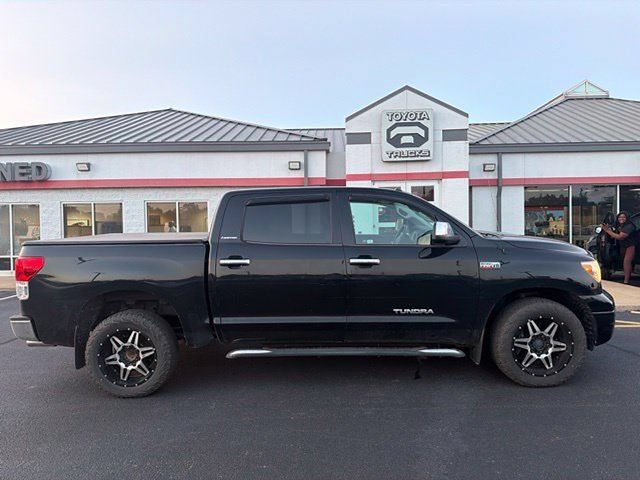 Used 2013 Toyota Tundra Limited w/ Memory Pkg AWD/4WD image 11