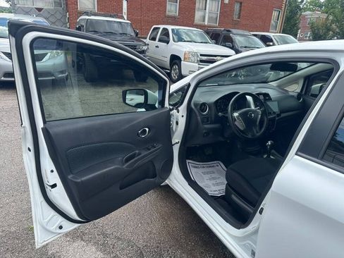 Used 2015 Nissan Versa Note SV FWD image 9