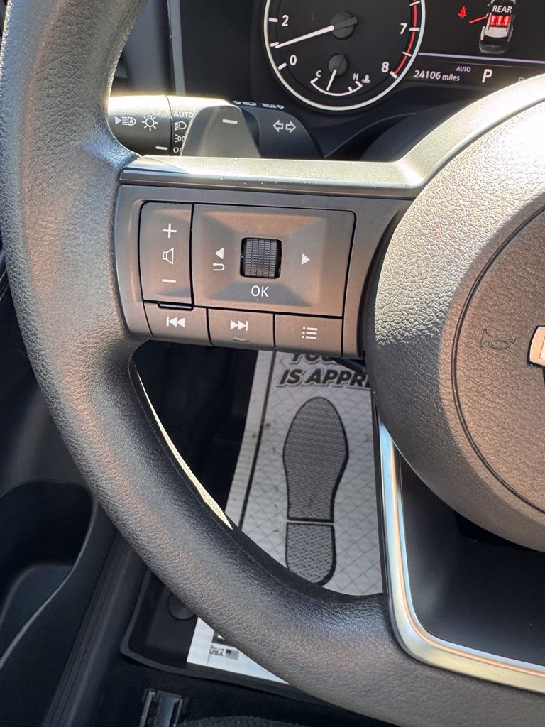 Used 2024 Nissan Rogue SV AWD/4WD image 27