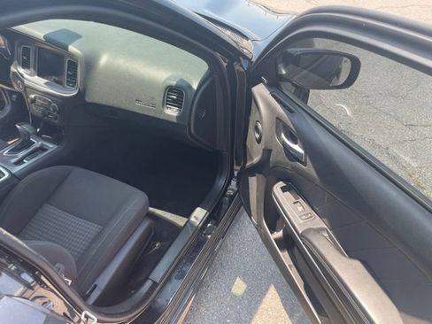 Used 2019 Dodge Charger R/T RWD image 10