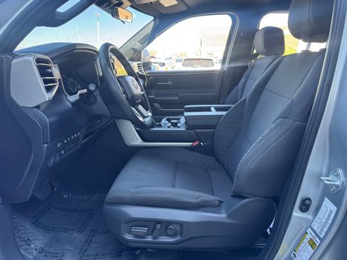 Used 2026 Toyota Tundra SR5 w/ SR5 Convenience Package AWD/4WD image 12