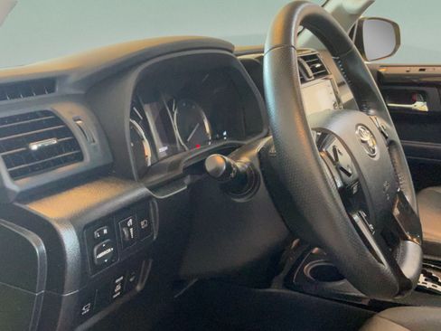 Used 2022 Toyota 4Runner TRD Pro AWD/4WD image 20