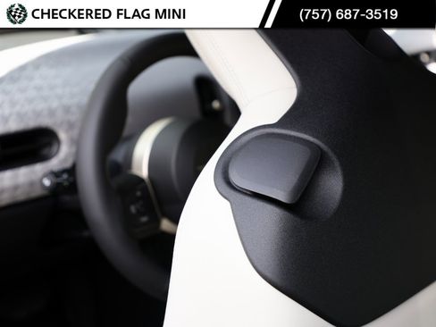 Used 2025 MINI Cooper S image 25