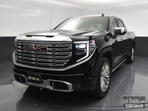 Used 2023 GMC Sierra 1500 Denali w/ Denali Reserve Package AWD/4WD image 52