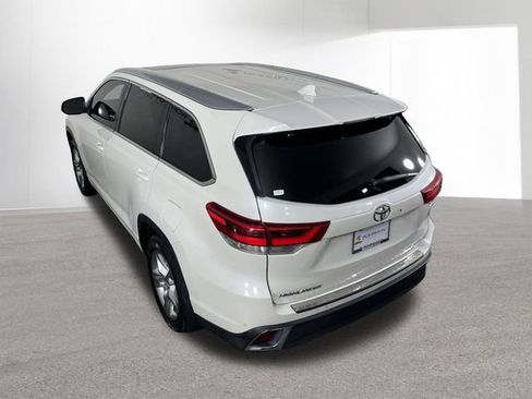 Used 2017 Toyota Highlander Limited image 39