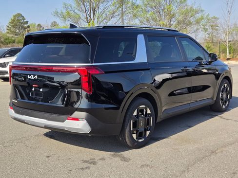 New 2026 Kia Carnival EX image 7