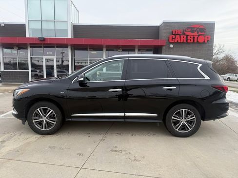 Used 2019 INFINITI QX60 Luxe w/ Essential Package image 2