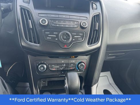Used 2018 Ford Focus SE w/ Cold Weather Package FWD image 20